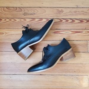 Everlane heeled oxfords